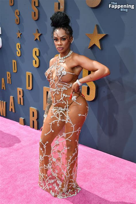 Jess Hilarious Flashes Her Nude Boobs At The Bet Awards Photos