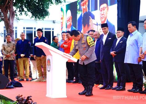 Kapolri Dan Panglima TNI Menandatangani Deklarasi Kampanye Damai Pemilu