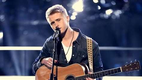 Watch The Voice Highlight: Corey Kent White: "Live Like You Were Dying" - NBC.com