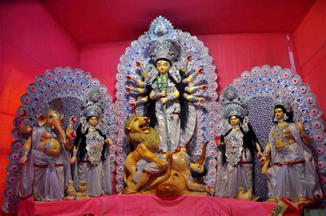 Bengali S Famous Festival Durga Puja Kicks Off This Evening The Samikhsya