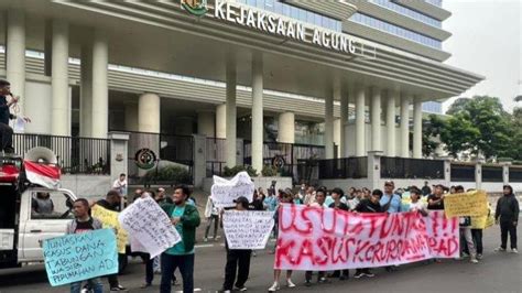 Kejaksaan Agung Diminta Umumkan Tersangka Kasus Korupsi TWP AD