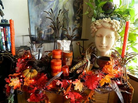 The Midsummer's Night Masquerade : Autumn Equinox / Mabon Altar