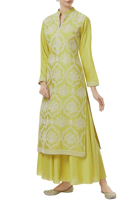 Buy Yellow Silk Chanderi Mandarin Collar Embroidered Kurta Set For