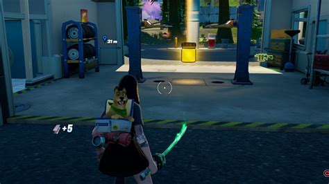 Guia De Fortnite Localiza O Dos Frascos De Cor Dourado Midas Tinta