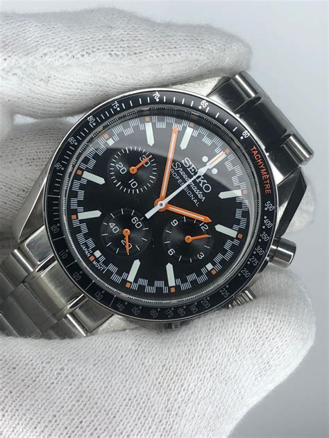 Seiko Mod Speedmaster Wristmodding