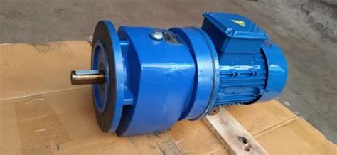 Sae Ph Ac And Pha C Horizontal Type Helical Gearbox At Rs