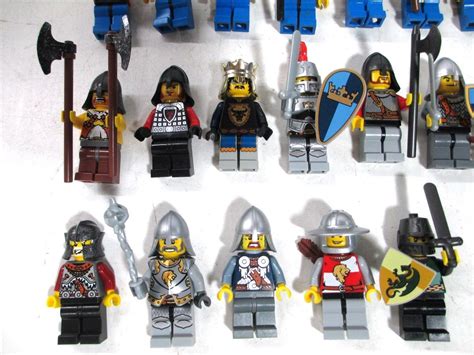 LEGO Vintage Knights Castle Kingdom 35 Minifigure Lot #2 | #1880654170