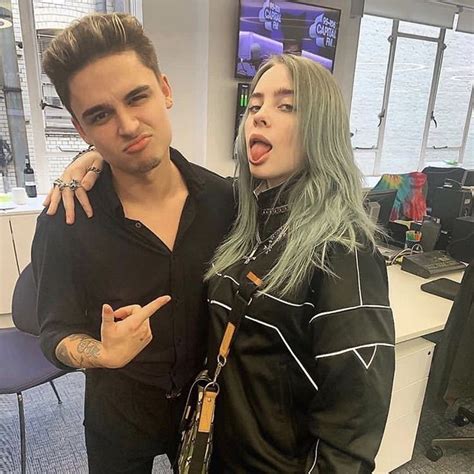 Pin By Emily Stewart On Billie Eilish Billie Billie Eilish Celebrities