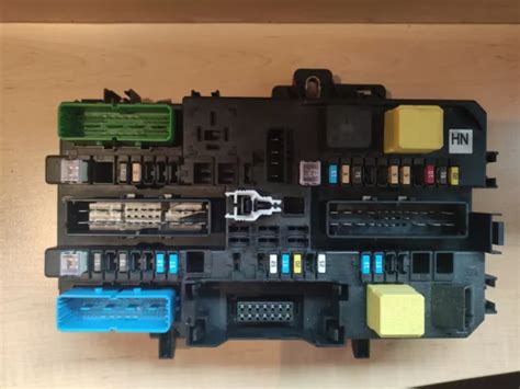 OPEL ZAFIRA B Module de fusibles Boîte à fusibles 5dk00866943