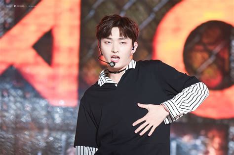 Wanna One 윤지성 Yoon Jisung