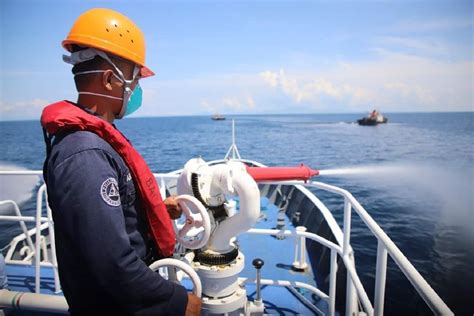 Last phase of oil spill cleanup in Oriental Mindoro begins