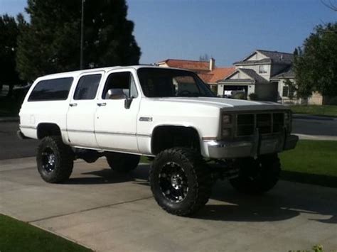 9 Lifted Suburbans We'd Take Off The Beaten Path | GM Parts Center