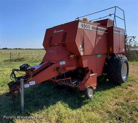 Sold 1988 Hesston 4900 Hay And Forage Balers Square Tractor Zoom