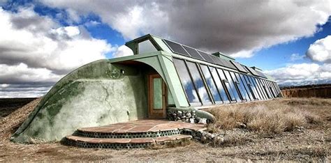 Earthship Une Construction Cologique Avec De D Chets