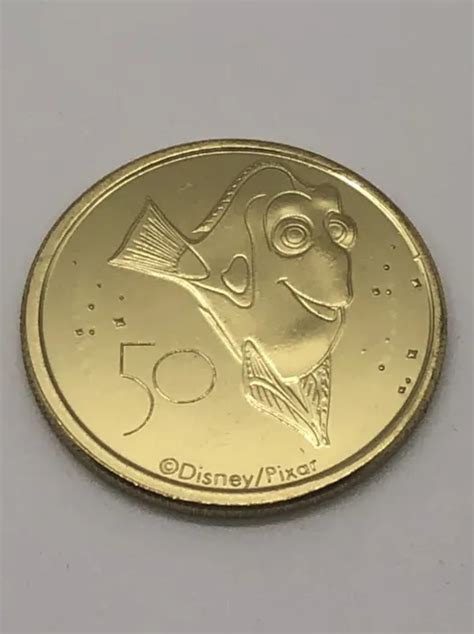 WALT DISNEY WORLD 50th Anniversary Finding Nemo Dory Gold Medallion