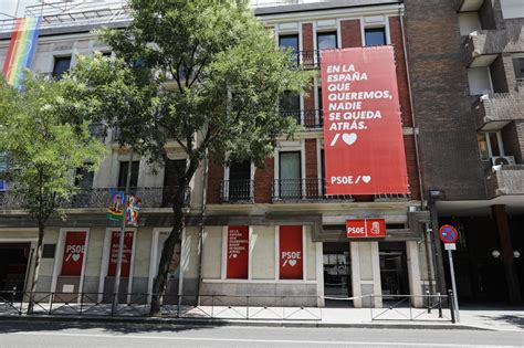 La Ejecutiva Del Psoe Exige A Balos Que Entregue Su Acta De Diputado