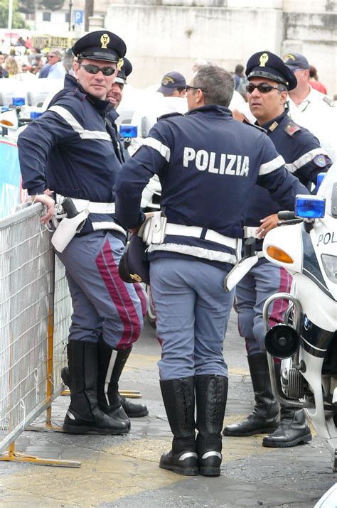 Flickriver Photoset Italian Policemen Polizia Di Stato Carabinieri