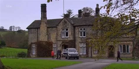 emmerdale home farms  owner revealed   years