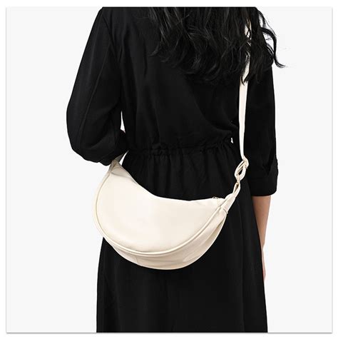 Yvon Leather Dumpling Shoulder Sling Bag For Woman Unisex Korean