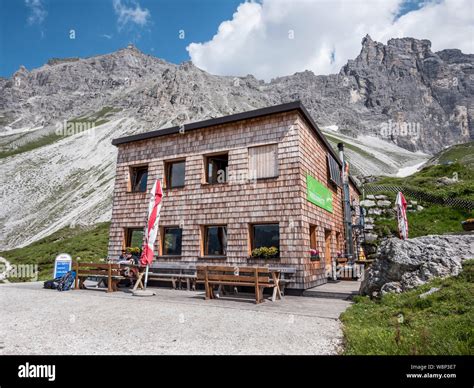 Tribulaun Hut Mountain Refuge Hi Res Stock Photography And Images Alamy