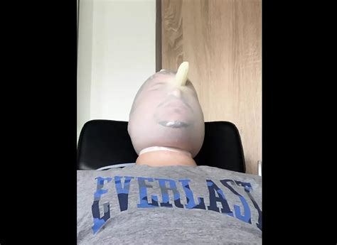 Bhdl Breathplay At Work Latexglove And Zip Tie Breathplay During Work Gay Porn Xhamster