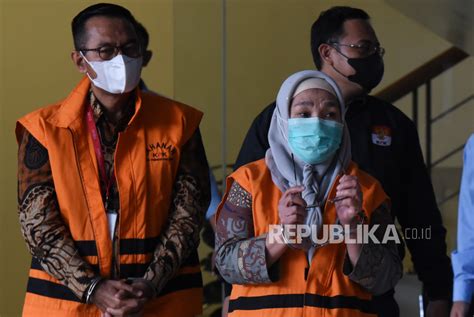 Kpk Tahan Dua Tersangka Korupsi Pengadaan Sistem Proteksi Tki