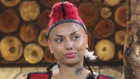 Bigg Boss 8 Diandra Soares In A State Of War