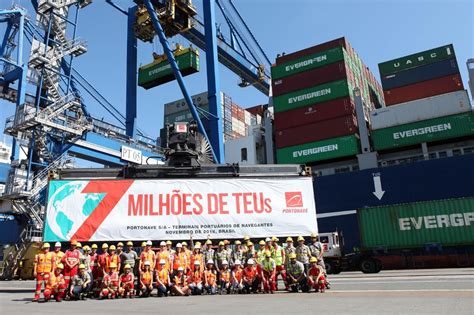 Portonave alcança a marca de 7 milhões de TEUs movimentados Distinção