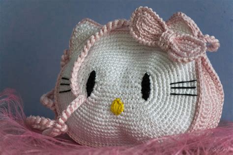 Faccio cose knit vedo gente: Hello Kitty purse