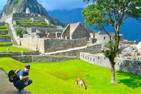 Machu Picchu reabrió sus puertas a turistas nacionales y extranjeros