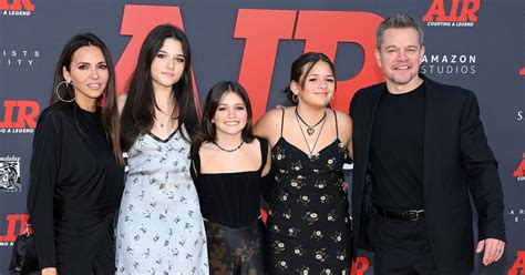 Matt Damon Makes Rare Appearance With Daughters At Premiere Photo