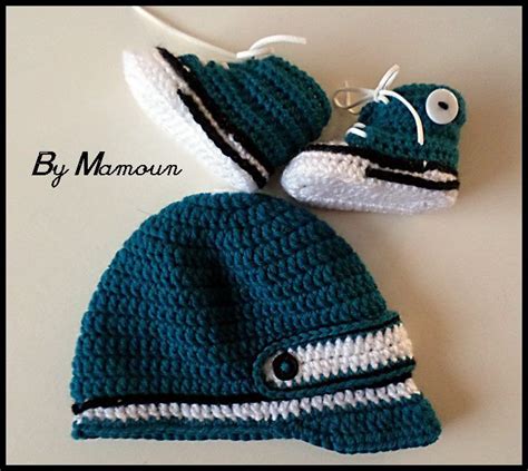 Bonnet casquette bébé en laine et ses baskets assorties Bleu Canard et