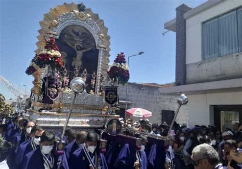 Arequipa Fieles Acompa Aron Procesi N Del Se Or De Los Milagros Tras