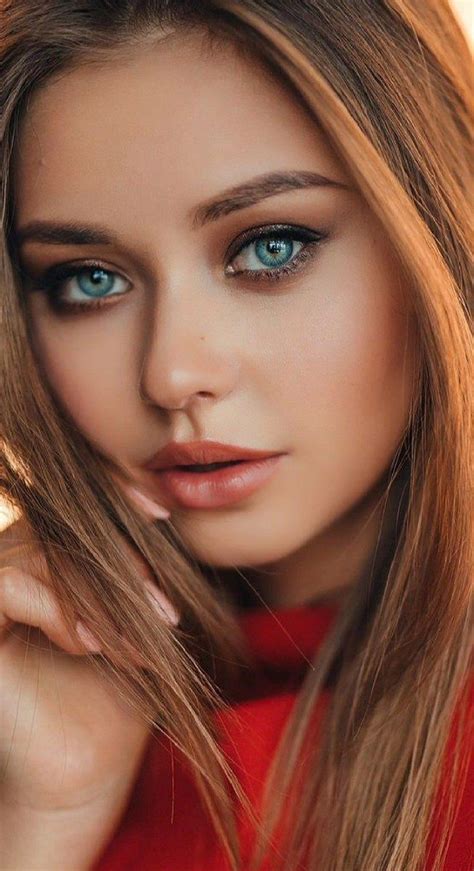 Pin By Naci Memiş On Beautiful Eyes Kris Most Beautiful Eyes Beautiful Girl Face Beautiful