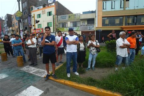 Ocho Heridos Deja Accidente De Coaster En La Av Habich En San Mart N