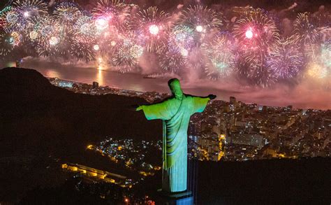 Rio De Janeiro Mant M Festa De R Veillon Decide Comit Da Prefeitura