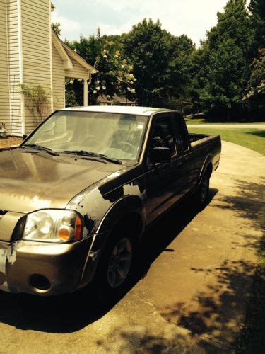 Buy Used 2002 Nissan Frontier Xe Extended Cab Pickup 2 Door 24l In