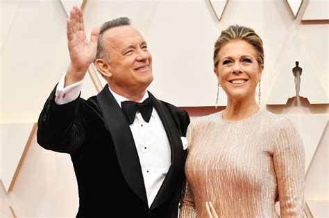 Tom Hanks Dan Rita Wilson Positif Corona Portal Wanita Muda