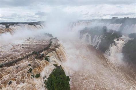 Intensa Búsqueda De Un Turista Que Cayó A Las Cataratas Del Iguazú En Plena Crecida Diario