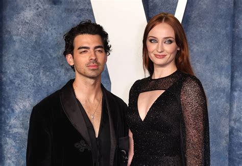 Joe Jonas Sophie Turner Heading For Divorce Bay