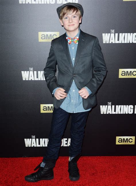 Major Dodson Picture 2 The Walking Dead Season 6 Premiere Red