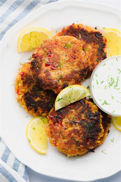 These Flaky Vegan Crab Cakes Are Made With Hearts Of Palm Chickpeas