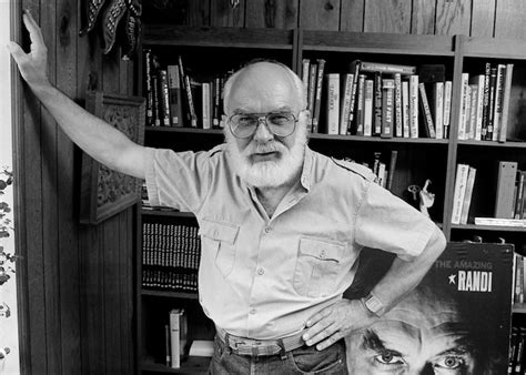 James Randi, magician and escape artist devoted to debunking the paranormal, dies at 92 - The ...