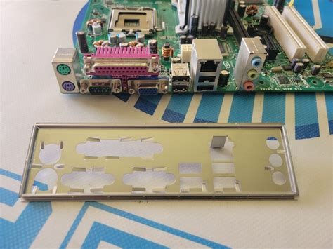 Intel D945GCNL Desktop Board LGA775 Socket Motherboard D97184-102 w/ I ...