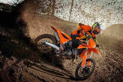 Enduro Motocross E Naked KTM Sconta L Intero Listino Per Tre Mesi