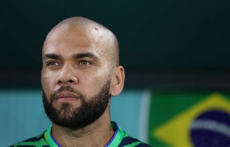 Dani Alves Arrestato Per Violenza Sessuale Voceliberaweb