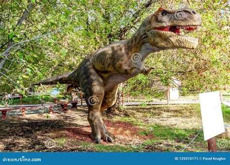 A Huge Prehistoric Scary Dinosaur Stock Image Image Of Death Giant