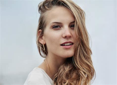 Dishwater Blonde Hair Ideas You Ll Love Hair Kempt