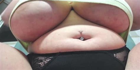 Sensational Belly Boob Cam Tnaflix