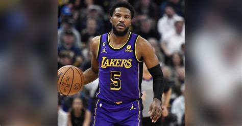 Milwaukee Bucks Signs Up Malik Beasley Robin Lopez